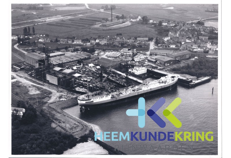 Luchtfoto Scheepwerf de Hoop Tolkamer Coll. G.B.Janssen HKR (1)